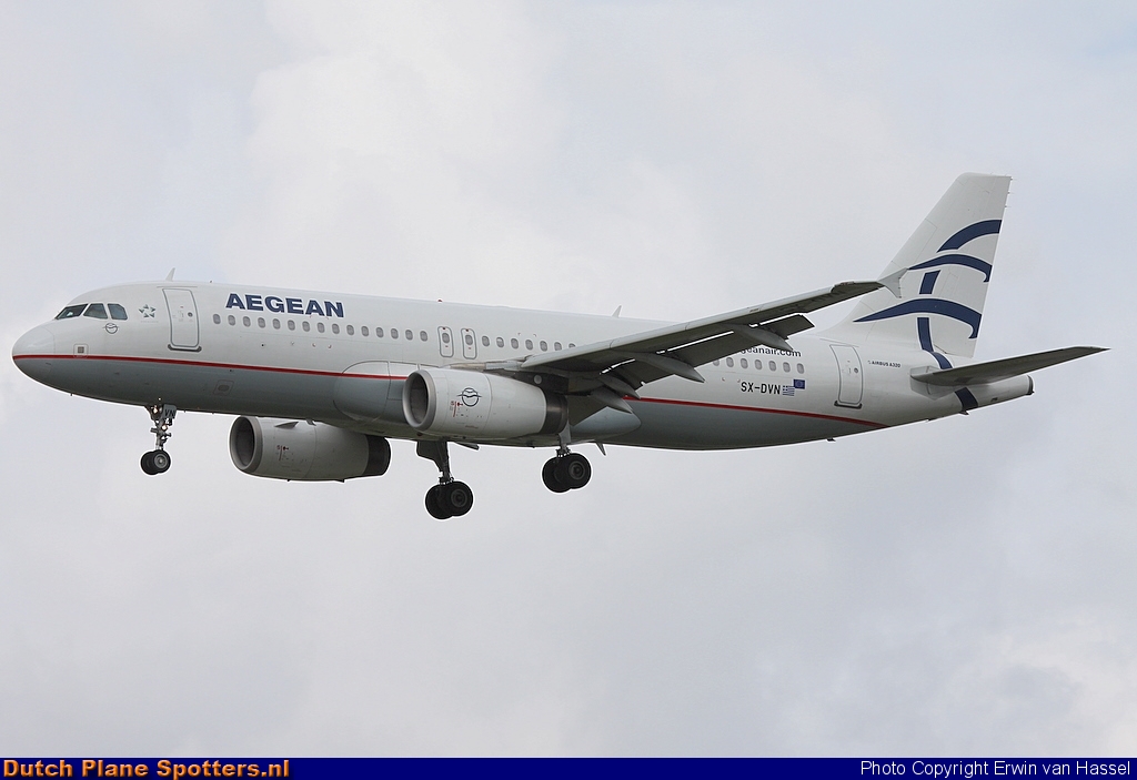 SX-DVN Airbus A320 Aegean Airlines by Erwin van Hassel