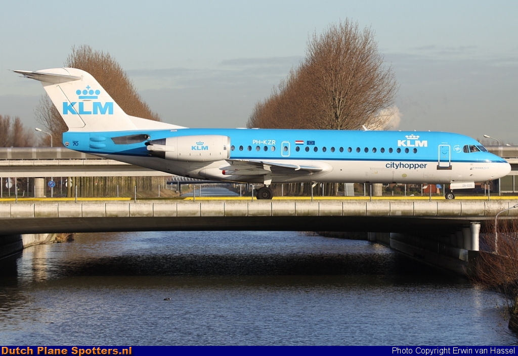 PH-KZR Fokker 70 KLM Cityhopper by Erwin van Hassel