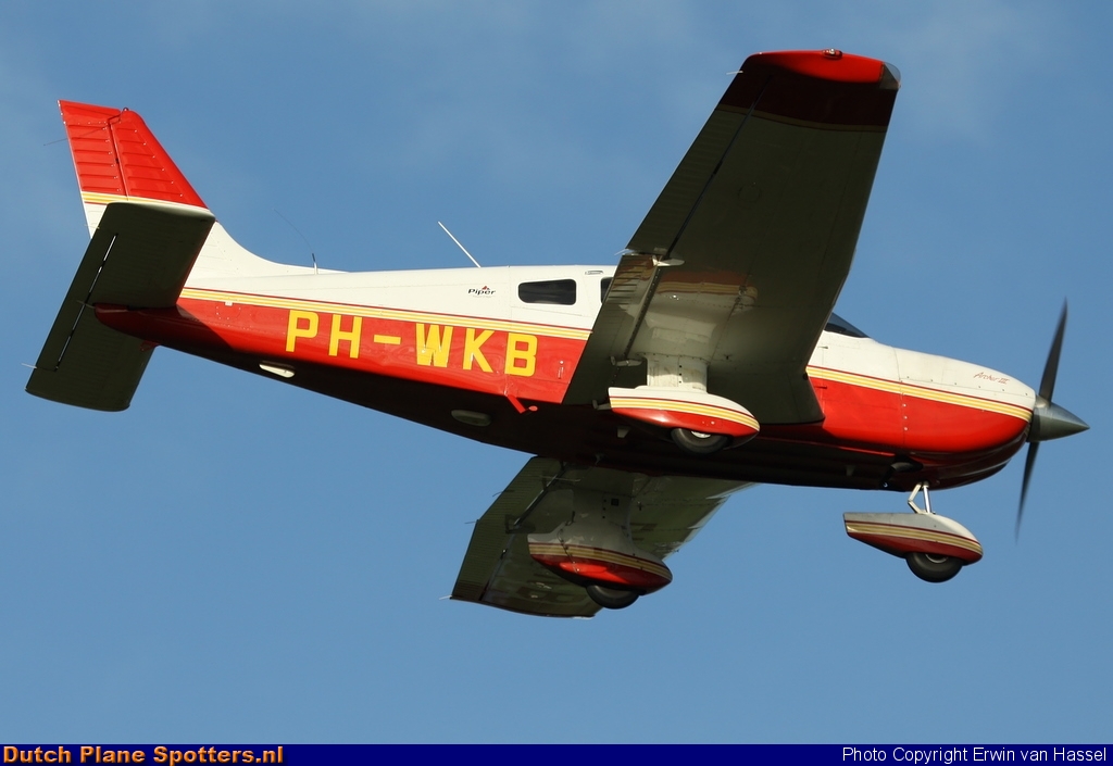 PH-WKB Piper PA-28 Arrow III Private by Erwin van Hassel