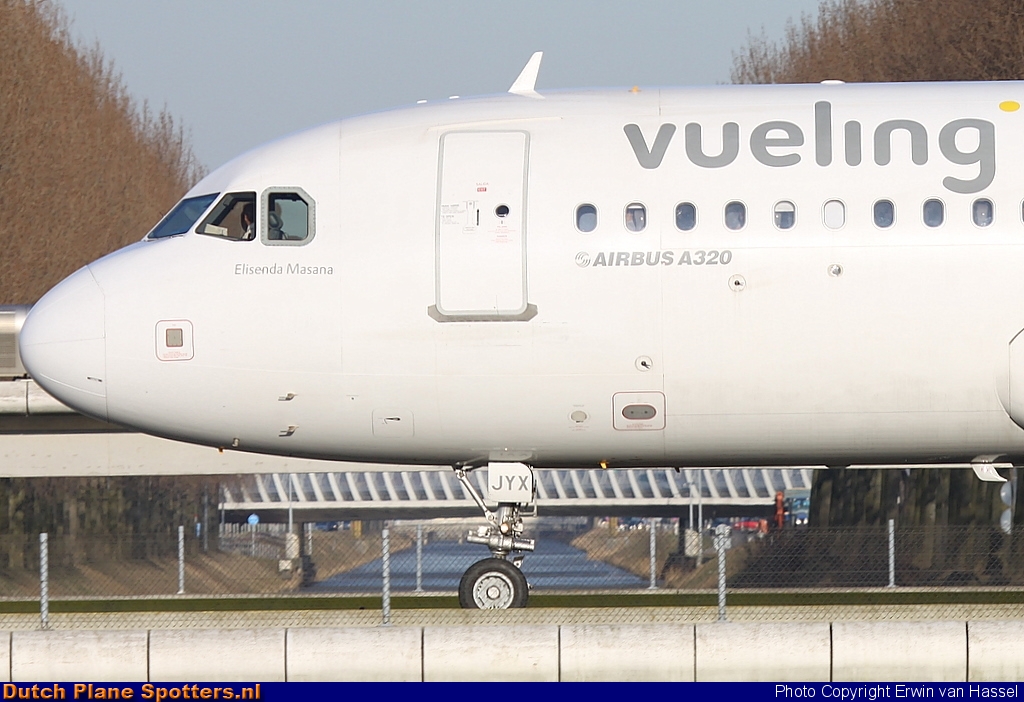 EC-JYX Airbus A320 Vueling.com by Erwin van Hassel