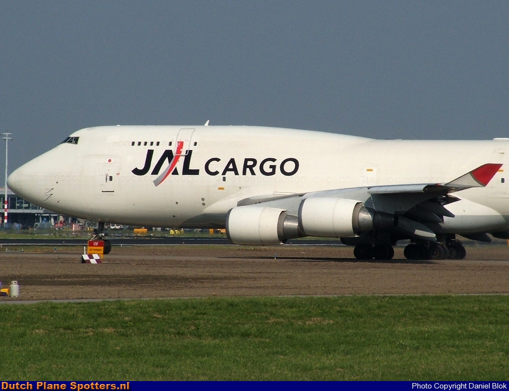 JA8906 Boeing 747-400 JAL Cargo by Daniel Blok