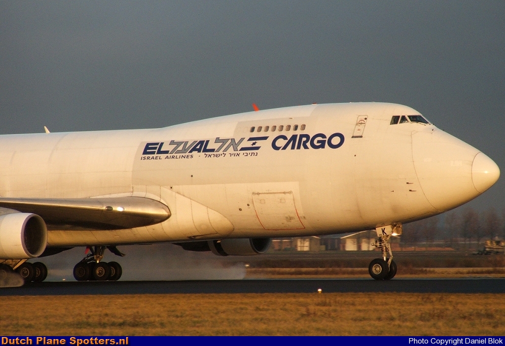 4X-AXK Boeing 747-200 El Al Cargo by Daniel Blok