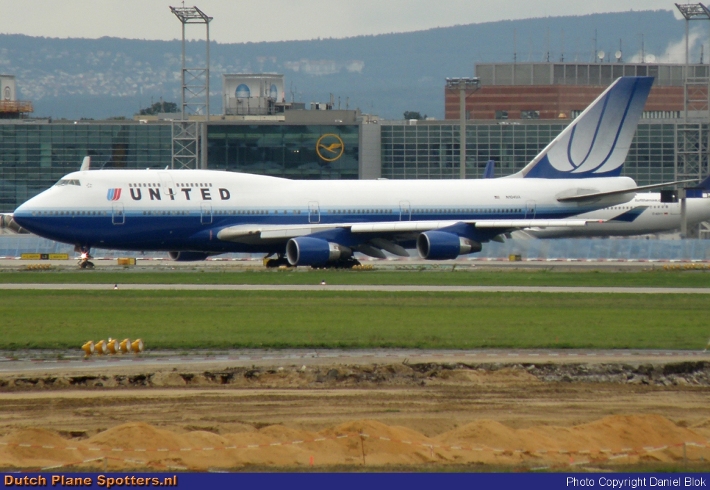 N104UA Boeing 747-400 United Airlines by Daniel Blok