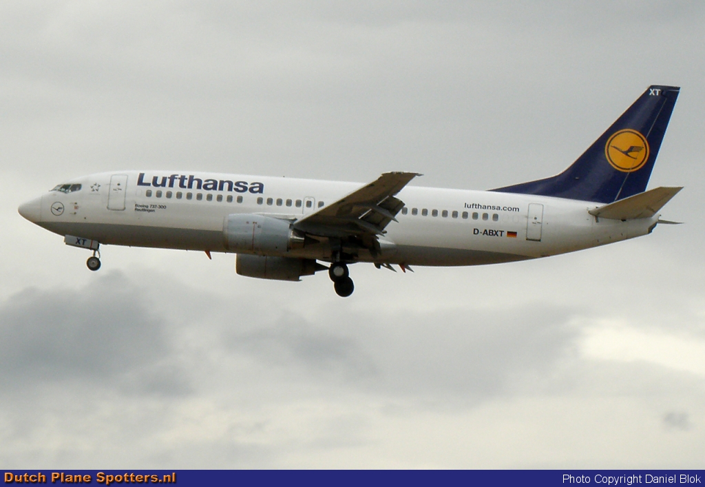 D-ABXT Boeing 737-300 Lufthansa by Daniel Blok