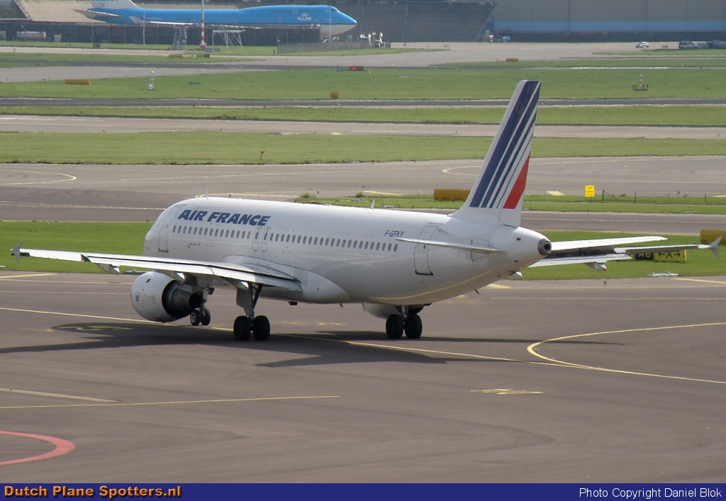 F-GFKY Airbus A320 Air France by Daniel Blok