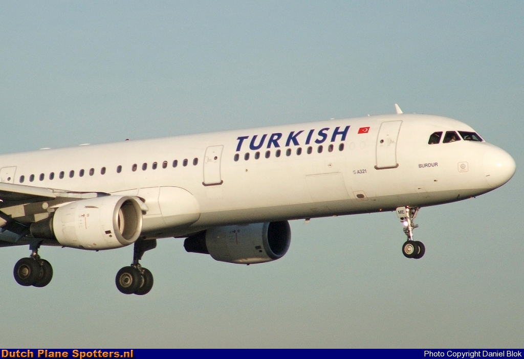 TC-JME Airbus A321 Turkish Airlines by Daniel Blok