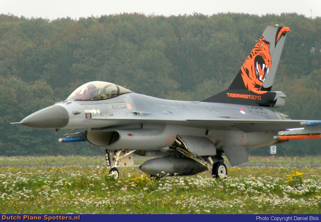 J-055 General Dynamics F-16 Fighting Falcon MIL - Dutch Royal Air Force by Daniel Blok