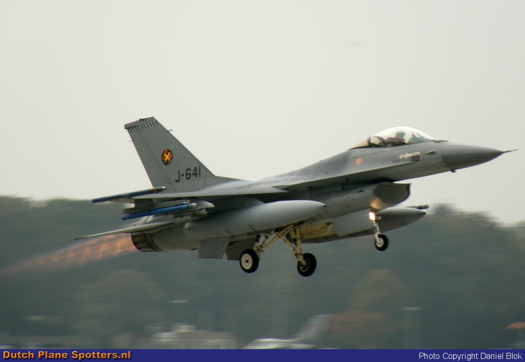 J-641 General Dynamics F-16 Fighting Falcon MIL - Dutch Royal Air Force by Daniel Blok