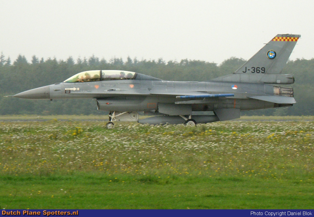 J-369 General Dynamics F-16 Fighting Falcon MIL - Dutch Royal Air Force by Daniel Blok