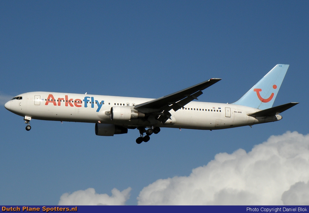 PH-AHX Boeing 767-300 ArkeFly by Daniel Blok