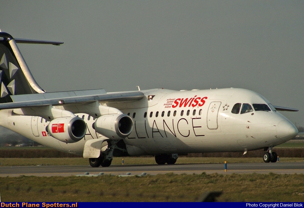 HB-IYU BAe 146 Swiss International Air Lines by Daniel Blok