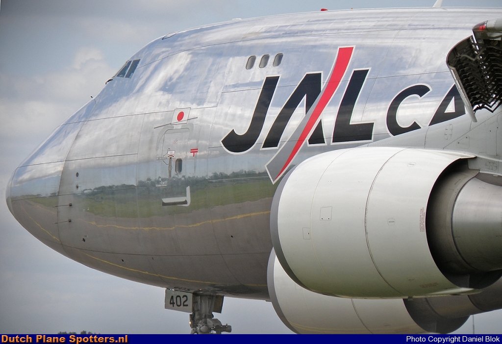 JA402J Boeing 747-400 JAL Cargo by Daniel Blok