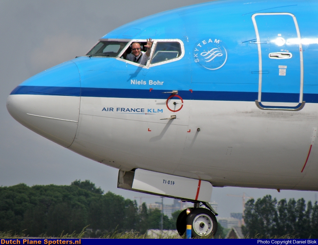 PH-BTI Boeing 737-300 KLM Royal Dutch Airlines by Daniel Blok