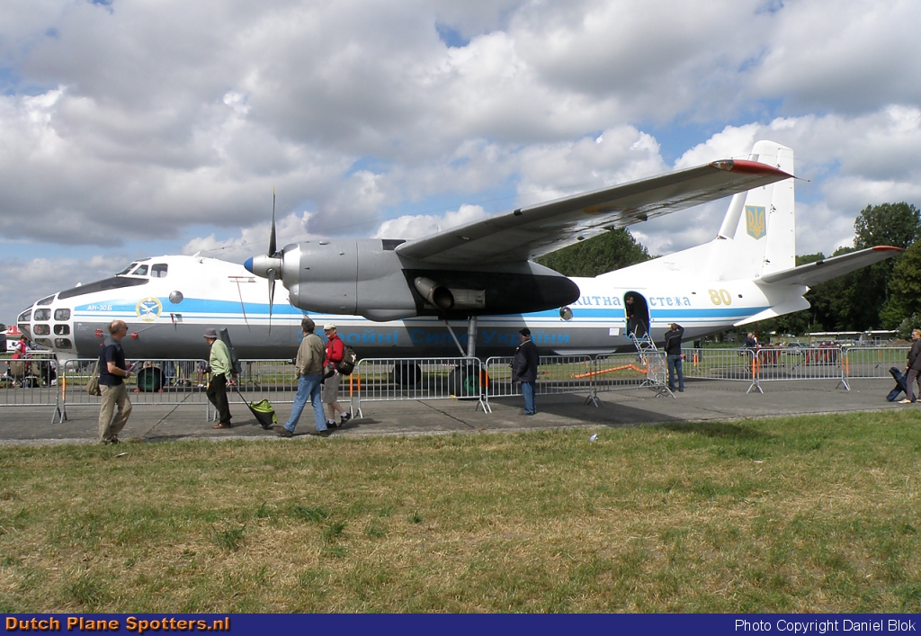 80 Antonov An-30 MIL - Ukrainian Air Force by Daniel Blok