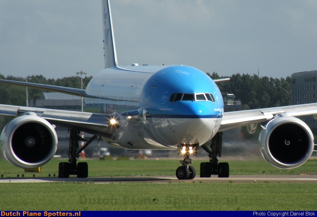 PH-BQC Boeing 777-200 KLM Royal Dutch Airlines by Daniel Blok
