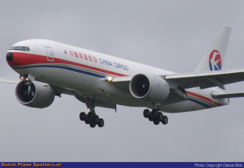 B-2077 Boeing 777-F China Cargo Airlines by Daniel Blok