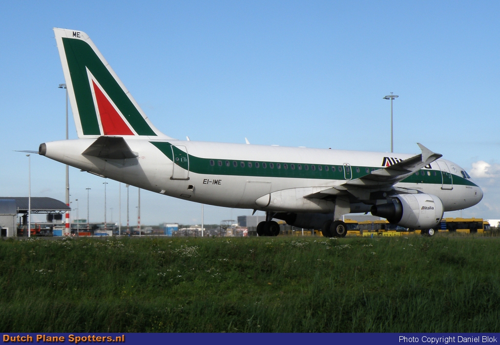 EI-IME Airbus A319 Alitalia by Daniel Blok