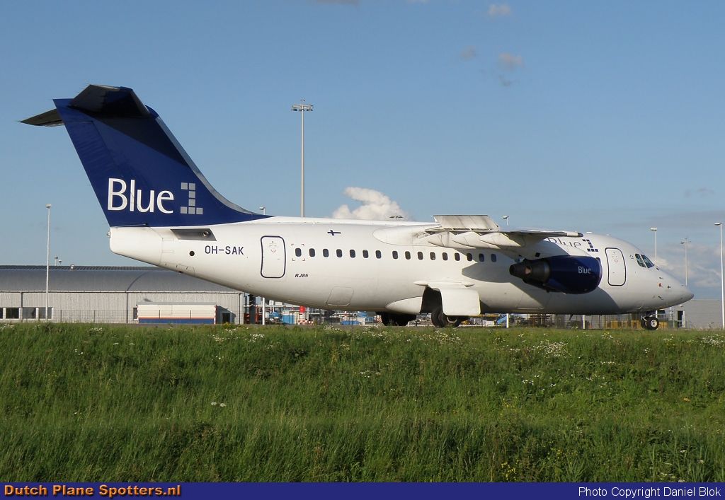 OH-SAK BAe 146 Blue1 by Daniel Blok