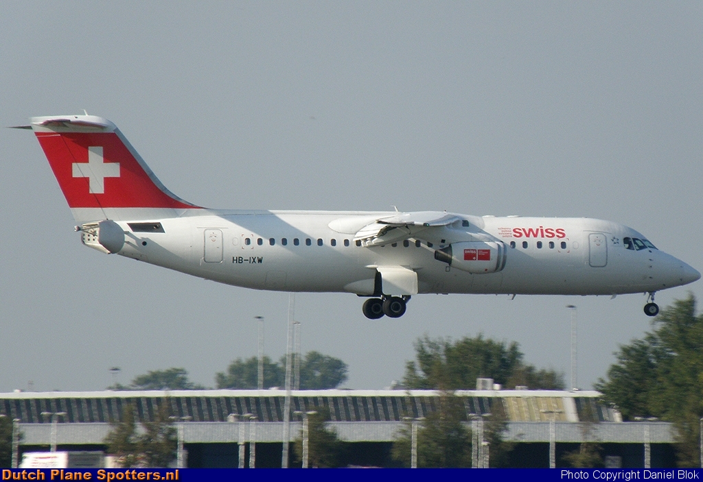 HB-IXW BAe 146 Swiss International Air Lines by Daniel Blok