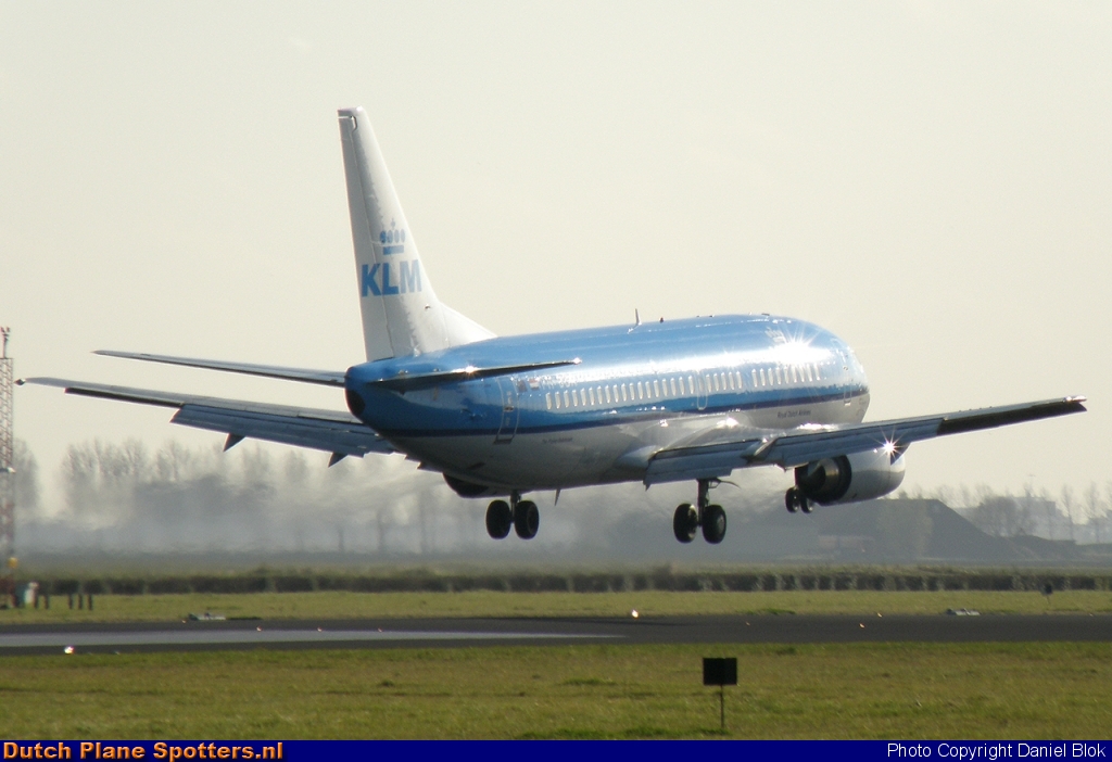 PH-BDA Boeing 737-300 KLM Royal Dutch Airlines by Daniel Blok