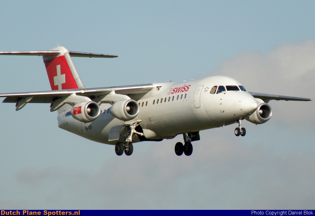 HB-IXP BAe 146 Swiss International Air Lines by Daniel Blok