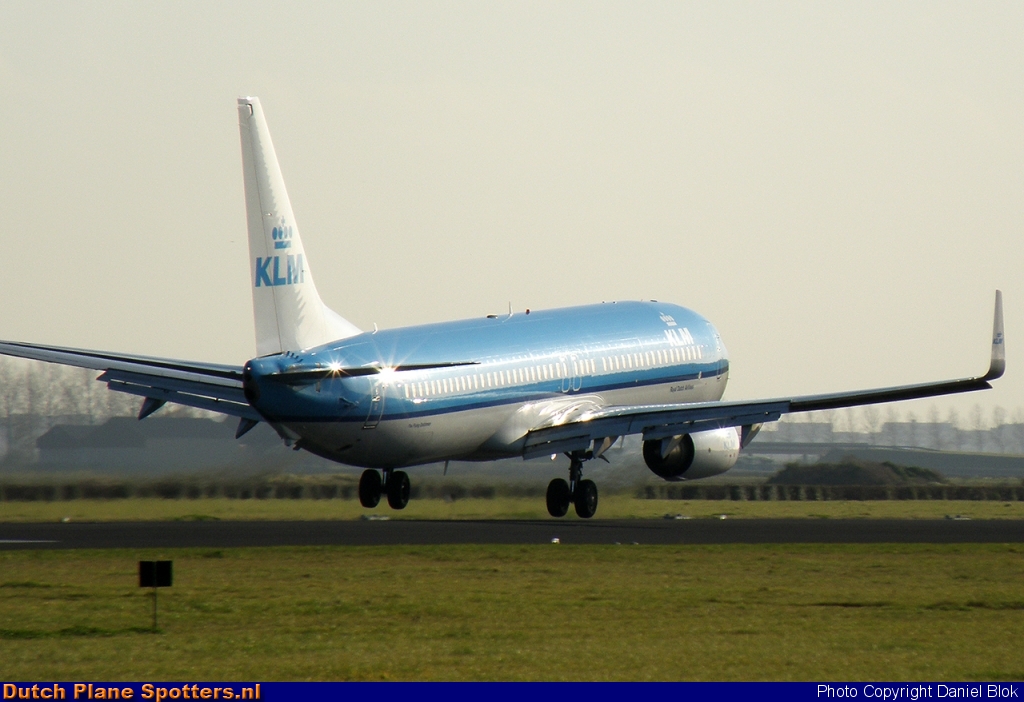 PH-BXT Boeing 737-900 KLM Royal Dutch Airlines by Daniel Blok