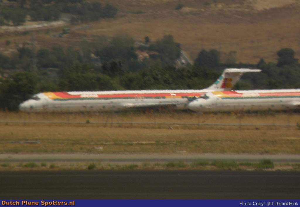 EC-FPJ McDonnell Douglas MD-88 Iberia by Daniel Blok