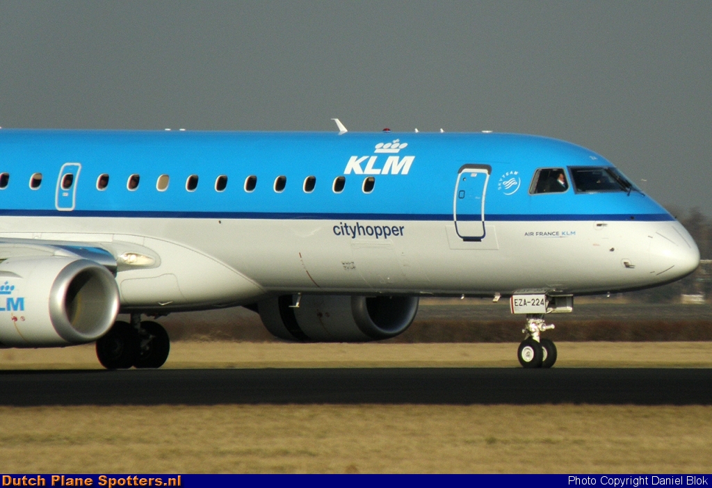 PH-EZA Embraer 190 KLM Cityhopper by Daniel Blok