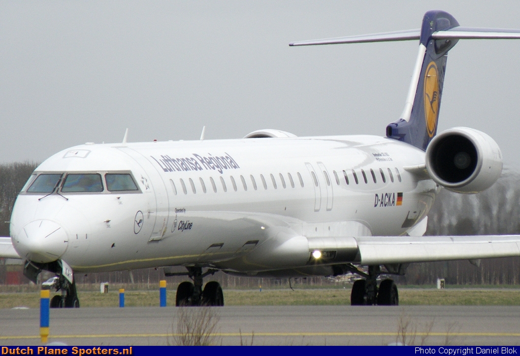 D-ACKA Bombardier Canadair CRJ900 CityLine (Lufthansa Regional) by Daniel Blok