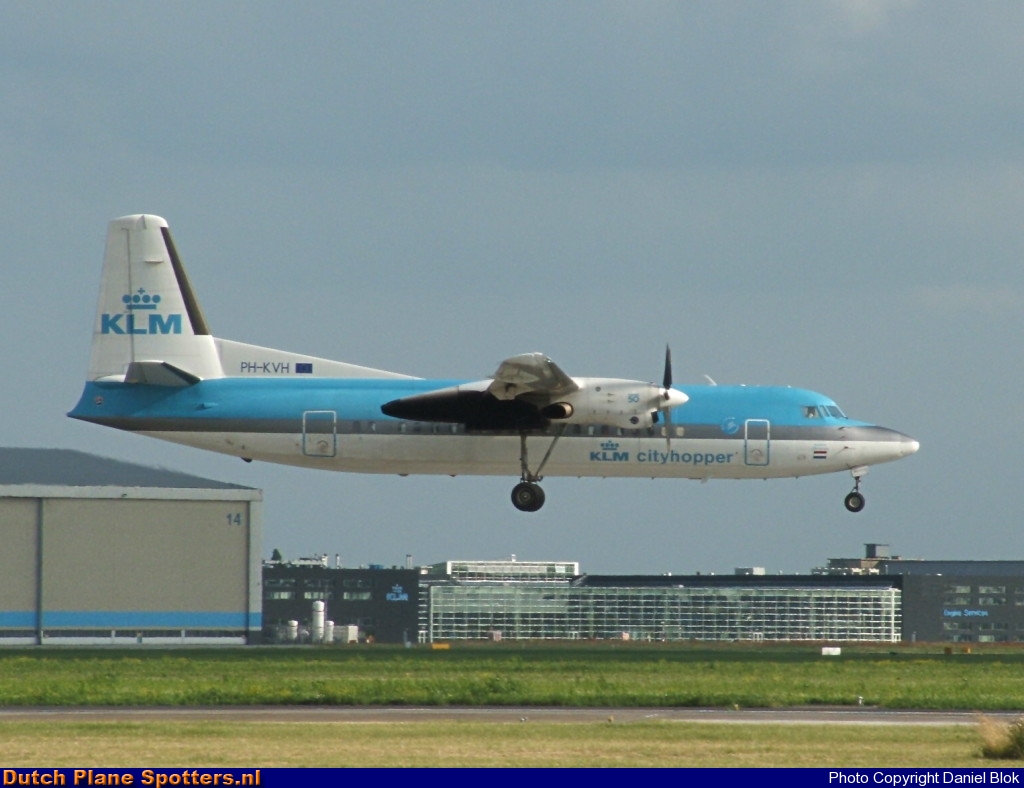 PH-LXJ Fokker 50 KLM Cityhopper by Daniel Blok
