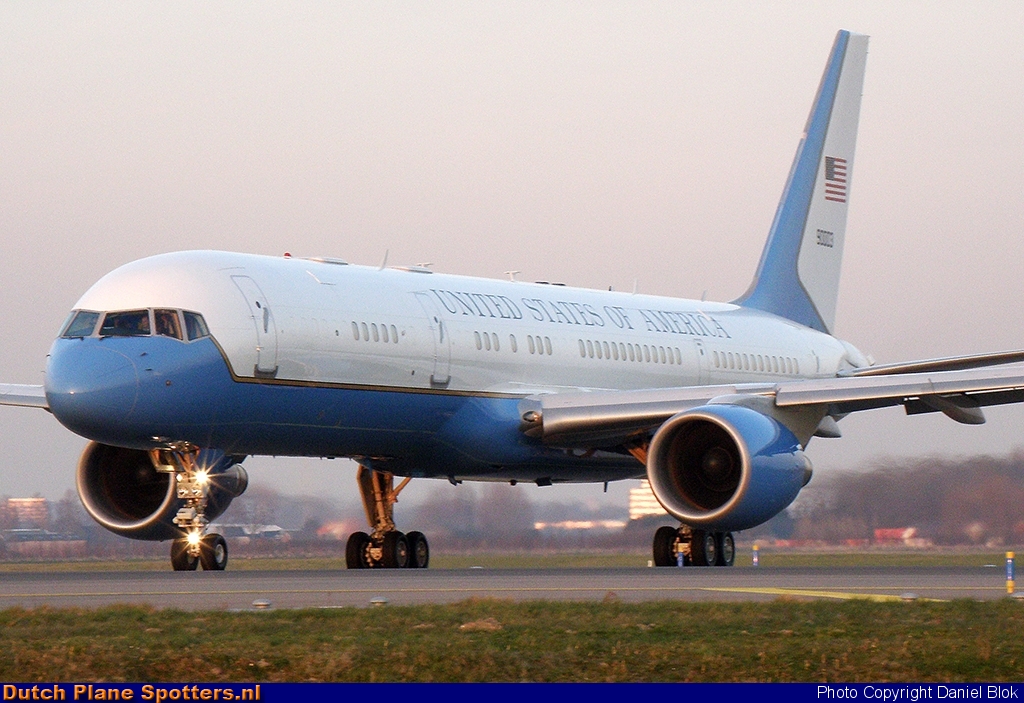 99-0003 Boeing 757-200 (C-32A) MIL - US Air Force by Daniel Blok