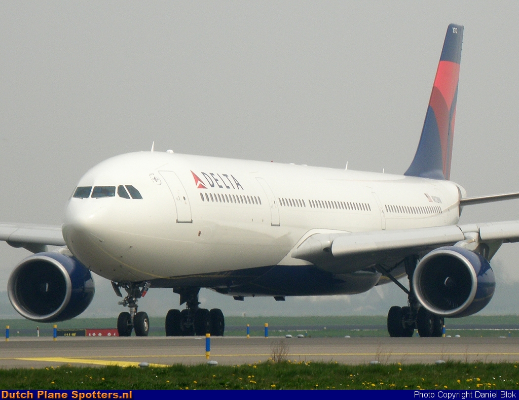 N812NW Airbus A330-300 Delta Airlines by Daniel Blok