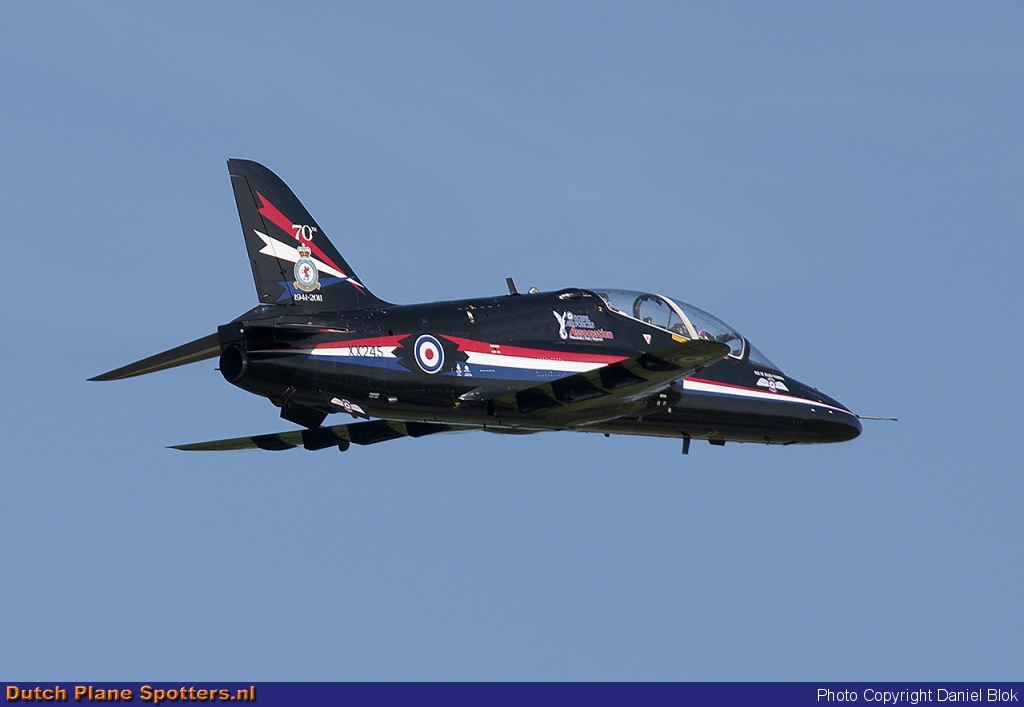 XX245 BAe Hawk T1 MIL - British Royal Air Force by Daniel Blok