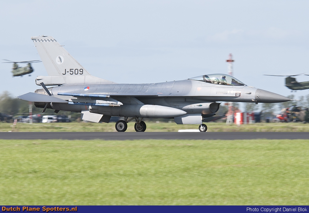 J-509 General Dynamics F-16 Fighting Falcon MIL - Dutch Royal Air Force by Daniel Blok