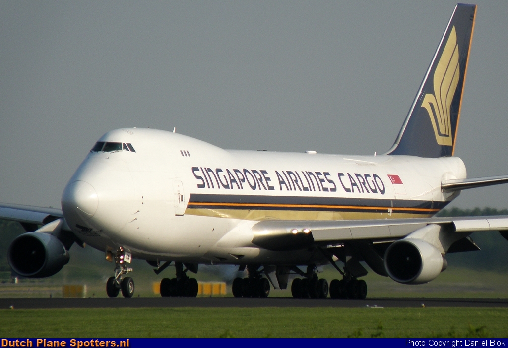 9V-SFA Boeing 747-400 Singapore Airlines Cargo by Daniel Blok