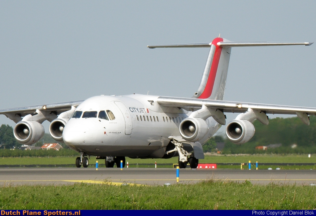 EI-RJS BAe 146 Cityjet by Daniel Blok