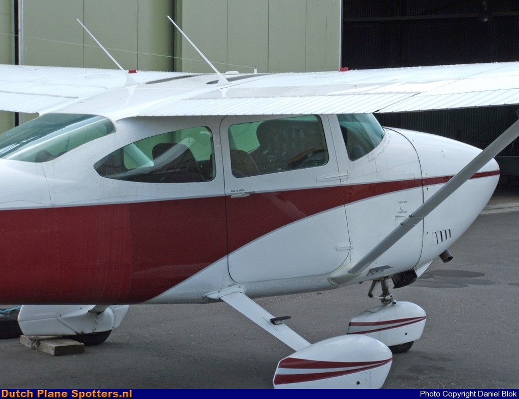 G-IFAB Cessna 182 Skylane Private by Daniel Blok