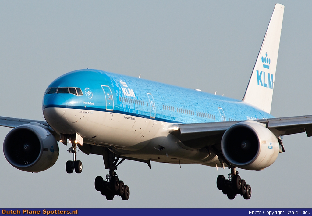 PH-BQP Boeing 777-200 KLM Royal Dutch Airlines by Daniel Blok