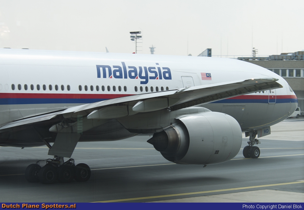 9M-MRD Boeing 777-200 Malaysia Airlines by Daniel Blok