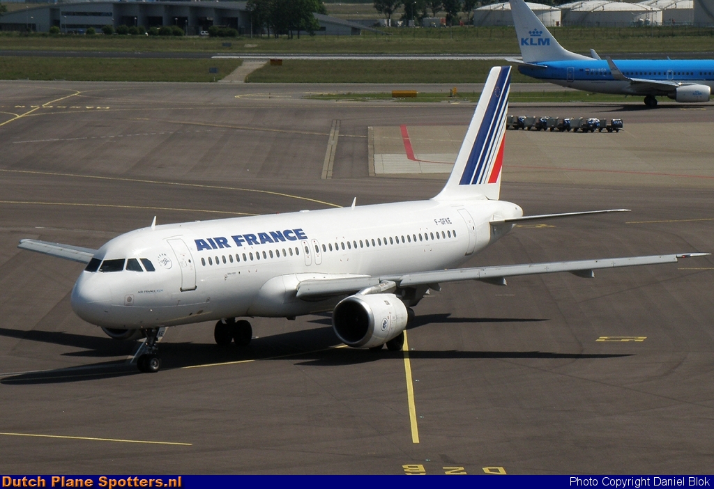 F-GFKE Airbus A320 Air France by Daniel Blok