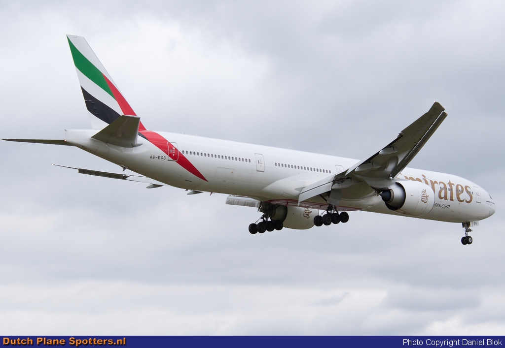 A6-EGG Boeing 777-300 Emirates by Daniel Blok