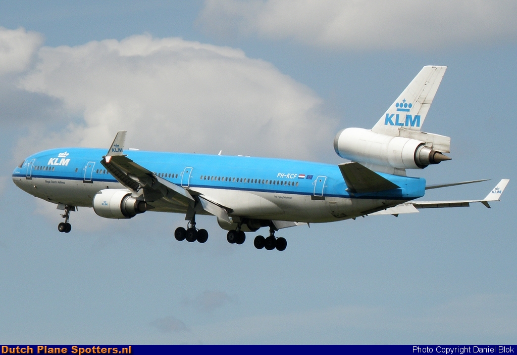 PH-KCF McDonnell Douglas MD-11 KLM Royal Dutch Airlines by Daniel Blok