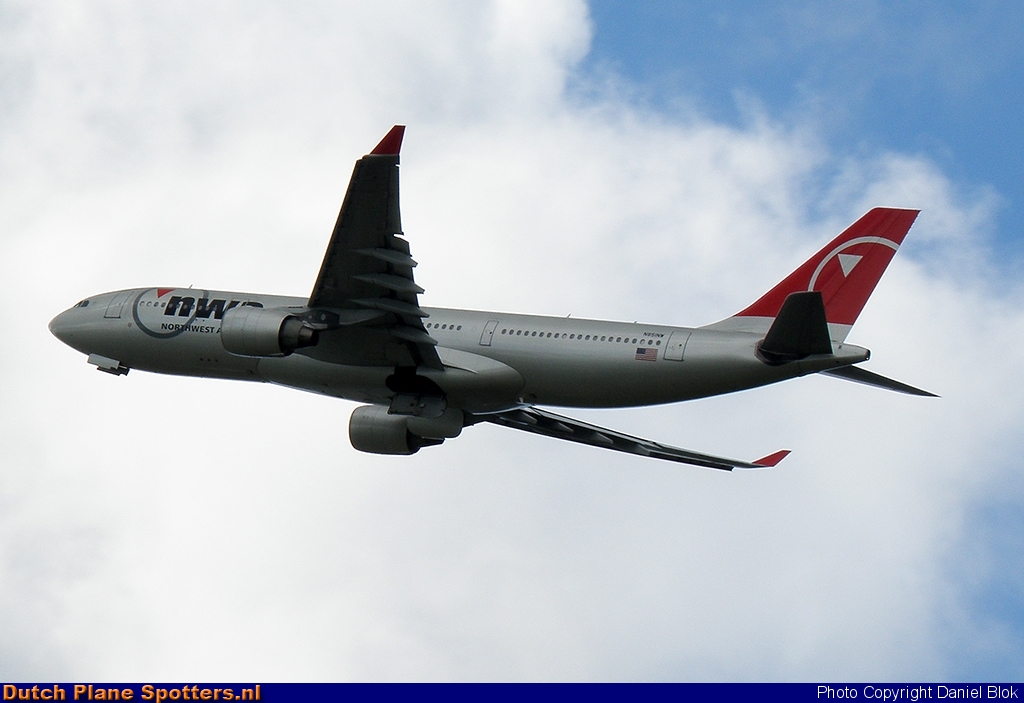 N851NW Airbus A330-200 Northwest Airlines by Daniel Blok