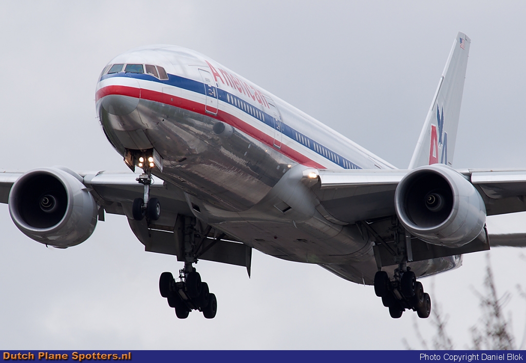 N777AN Boeing 777-200 American Airlines by Daniel Blok