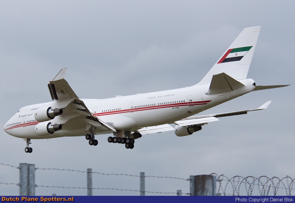 A6-HRM Boeing 747-400 Dubai Air Wing by Daniel Blok