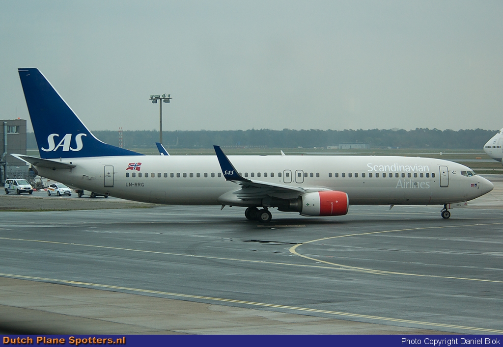 LN-RRG Boeing 737-800 SAS Scandinavian Airlines by Daniel Blok