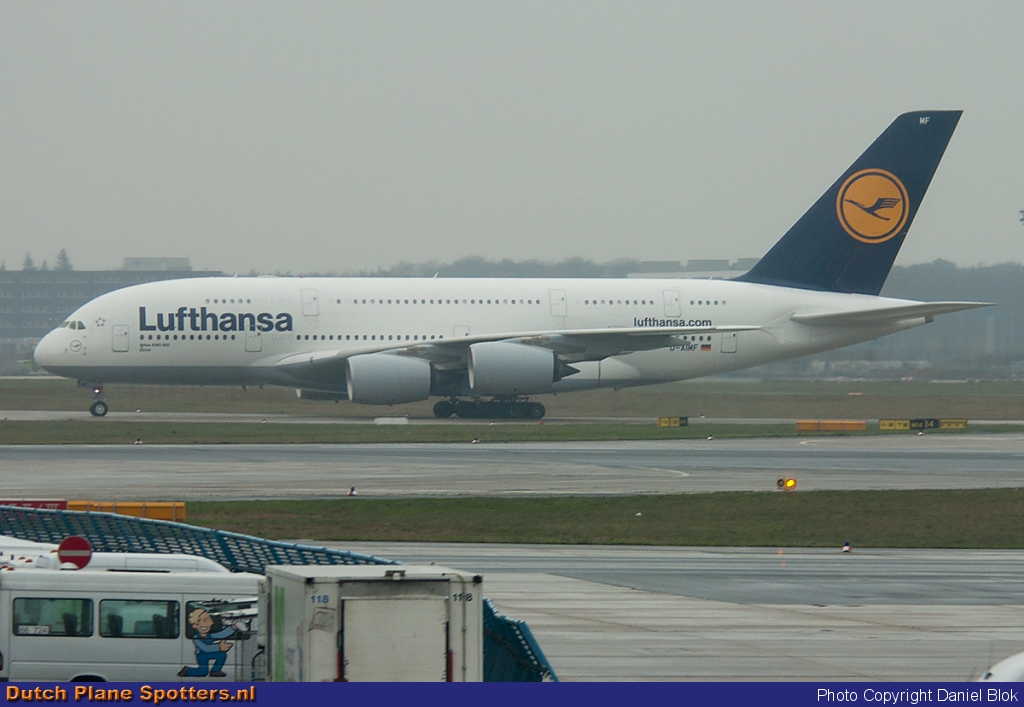 D-AIMF Airbus A380-800 Lufthansa by Daniel Blok