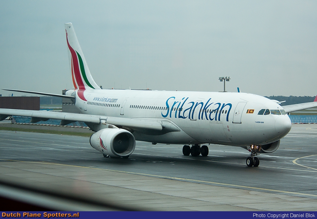 4R-ADA Airbus A330-300 SriLankan Airlines by Daniel Blok