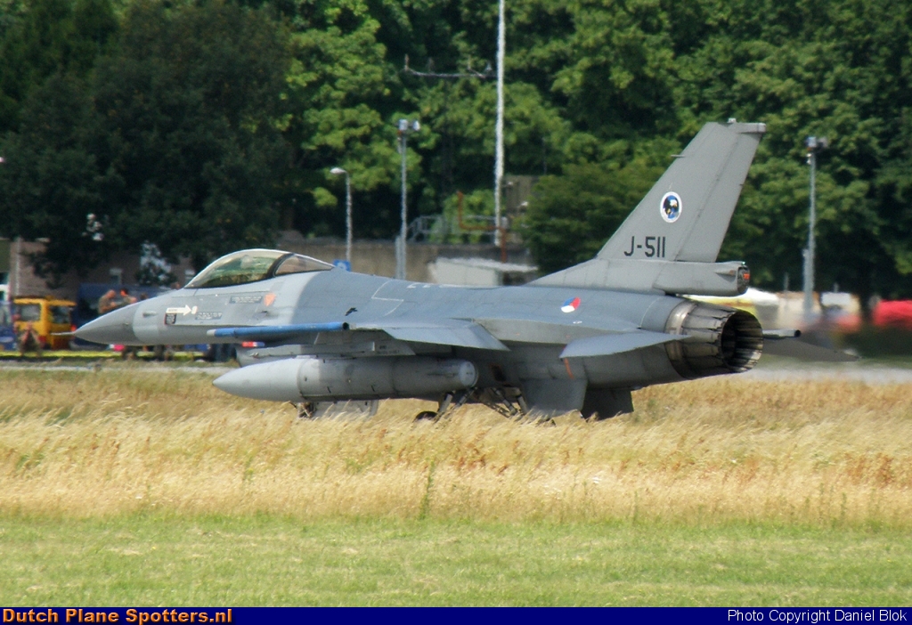J-511 General Dynamics F-16 Fighting Falcon MIL - Dutch Royal Air Force by Daniel Blok