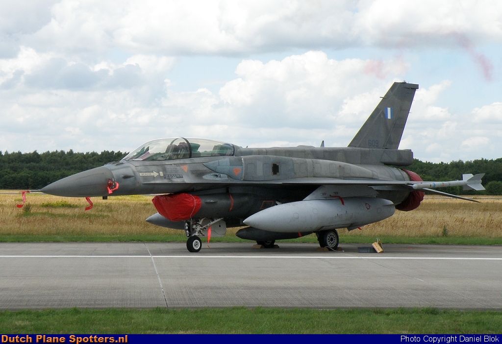 609 General Dynamics F-16 Fighting Falcon MIL - Greek Air Force by Daniel Blok
